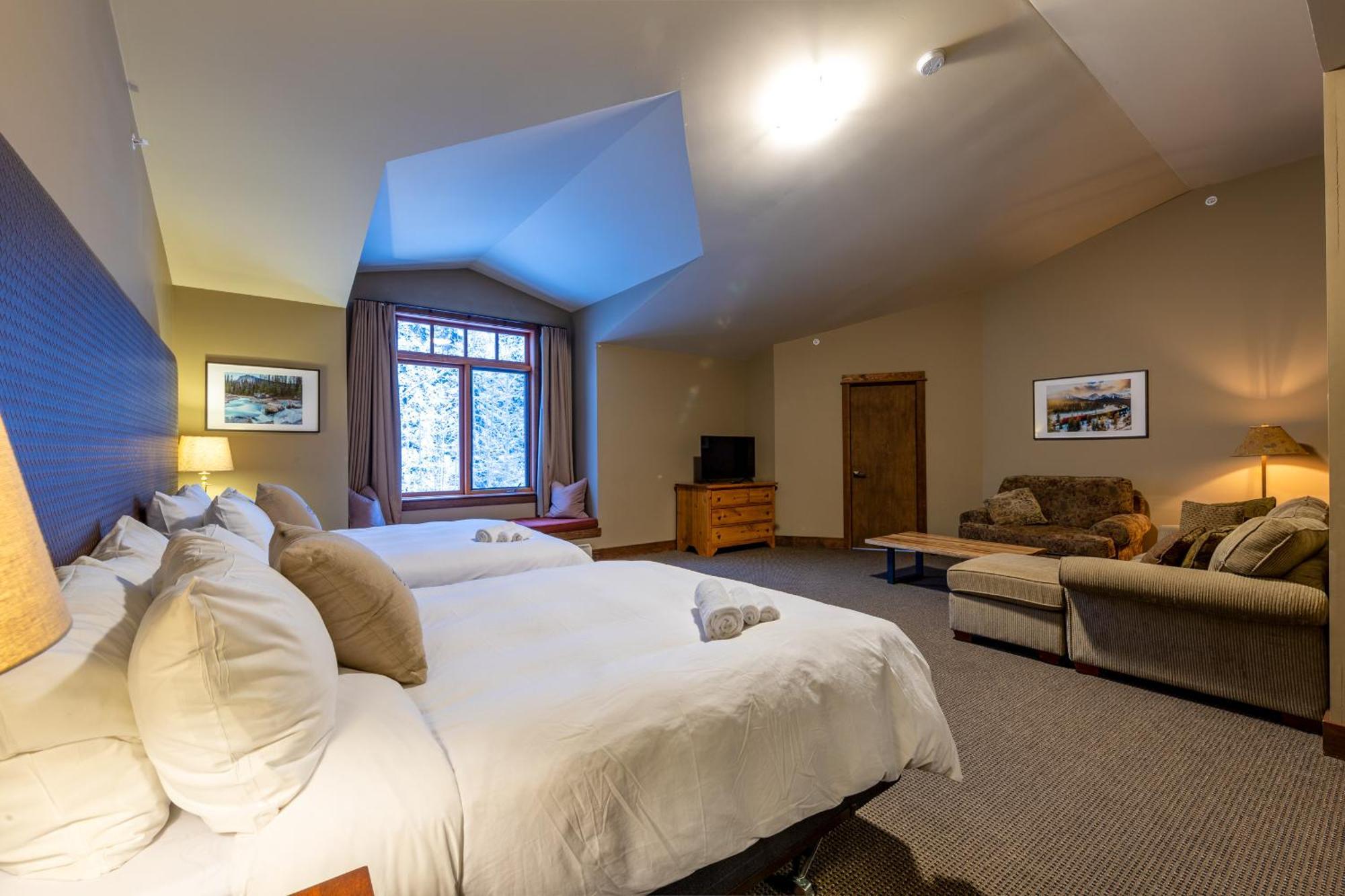 Copper Horse Lodge Голдън Екстериор снимка