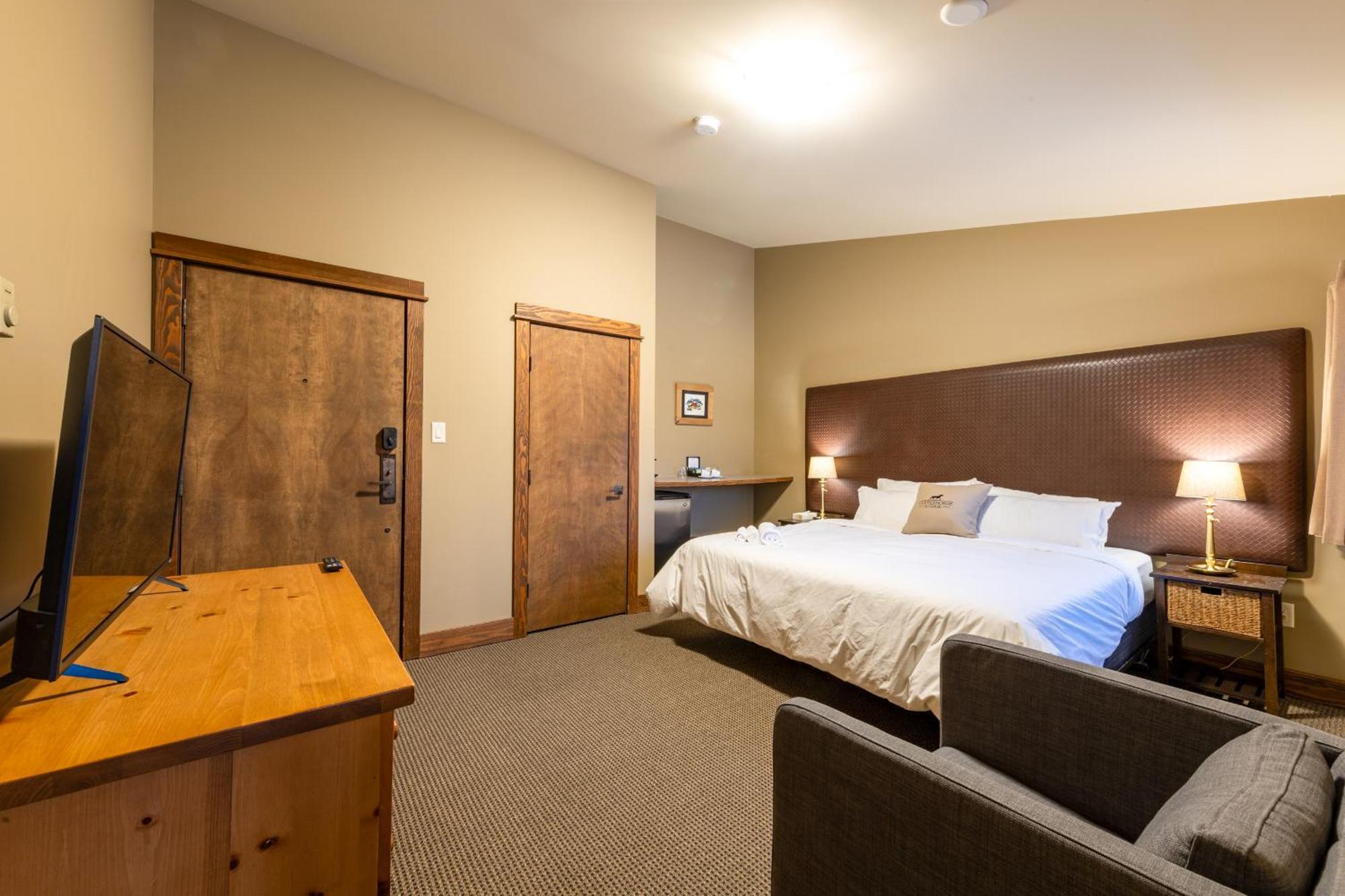 Copper Horse Lodge Голдън Екстериор снимка