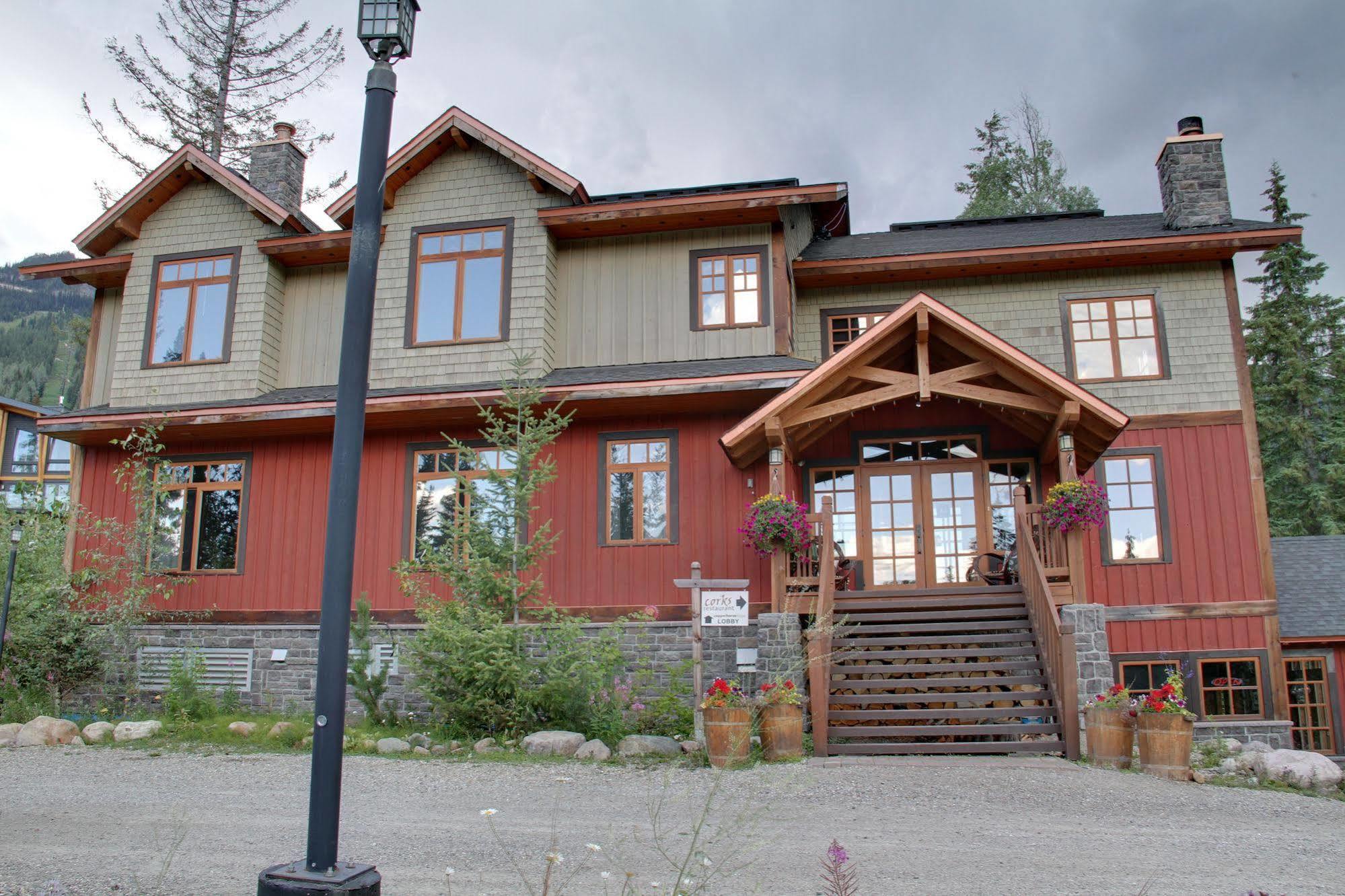 Copper Horse Lodge Голдън Екстериор снимка