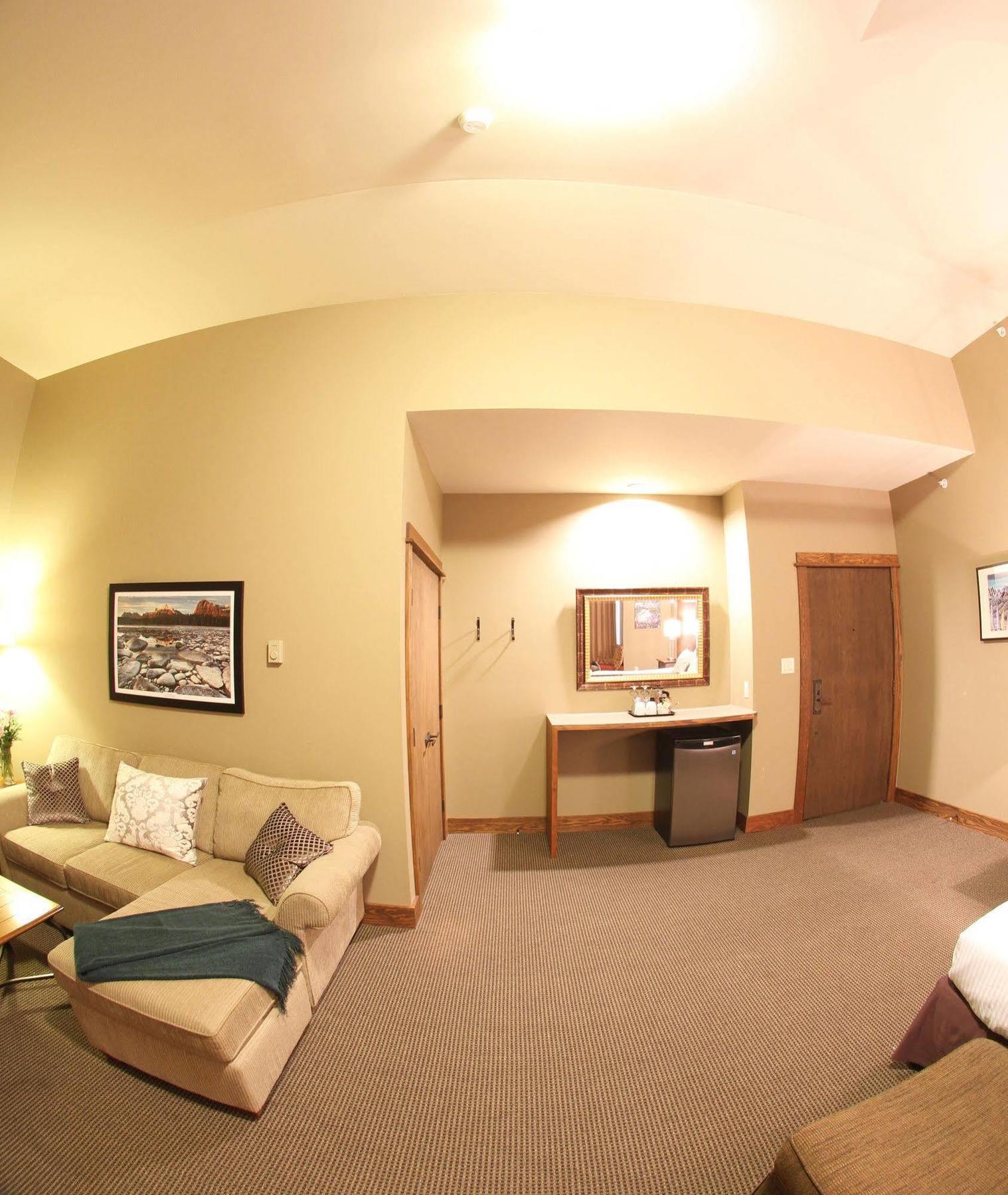 Copper Horse Lodge Голдън Екстериор снимка
