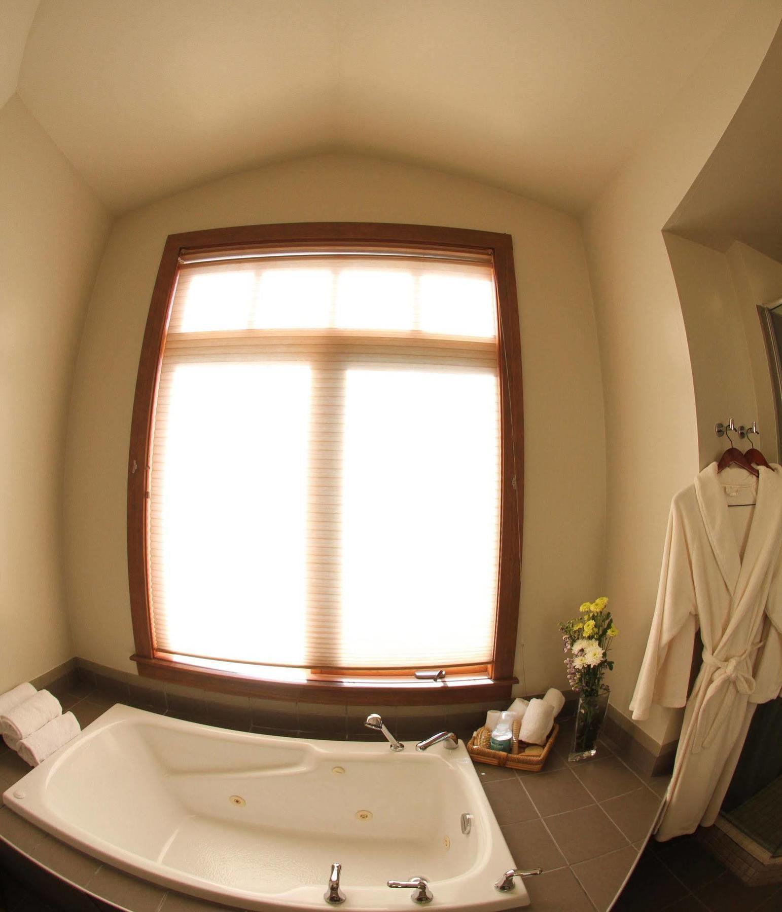 Copper Horse Lodge Голдън Екстериор снимка